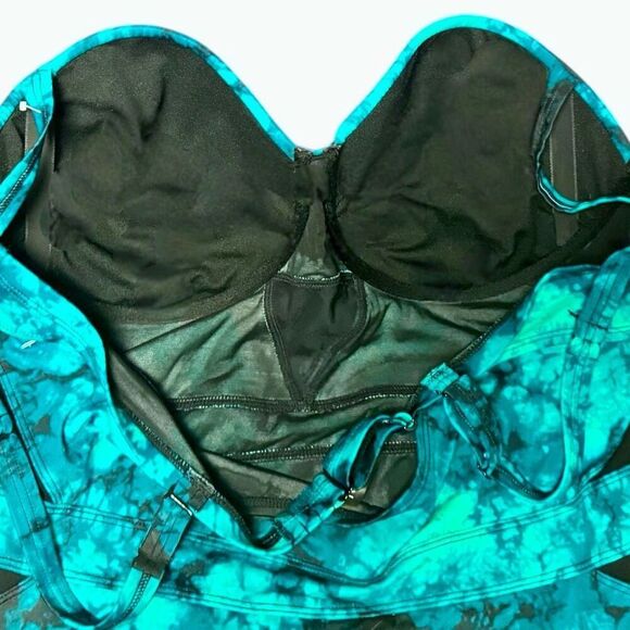 Torrid Teal Tie-Dye Mesh Inset One-Piece Swimsuit Size 3 3XL - Picture 11 of 15